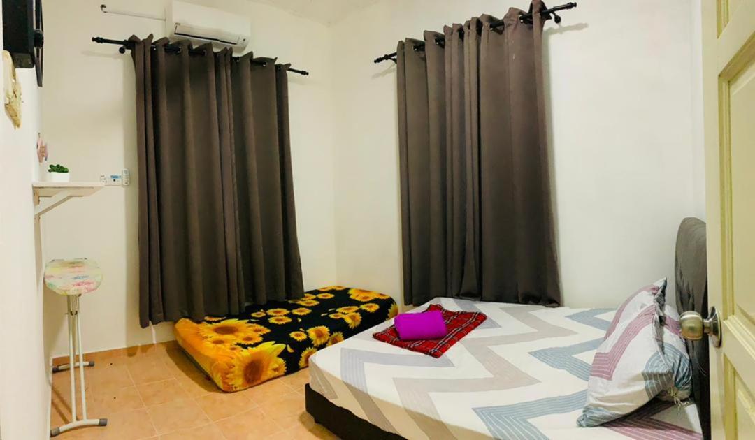 Nurul Amin Guest House Pantai Cahaya Bulan Kota Bharu Dış mekan fotoğraf