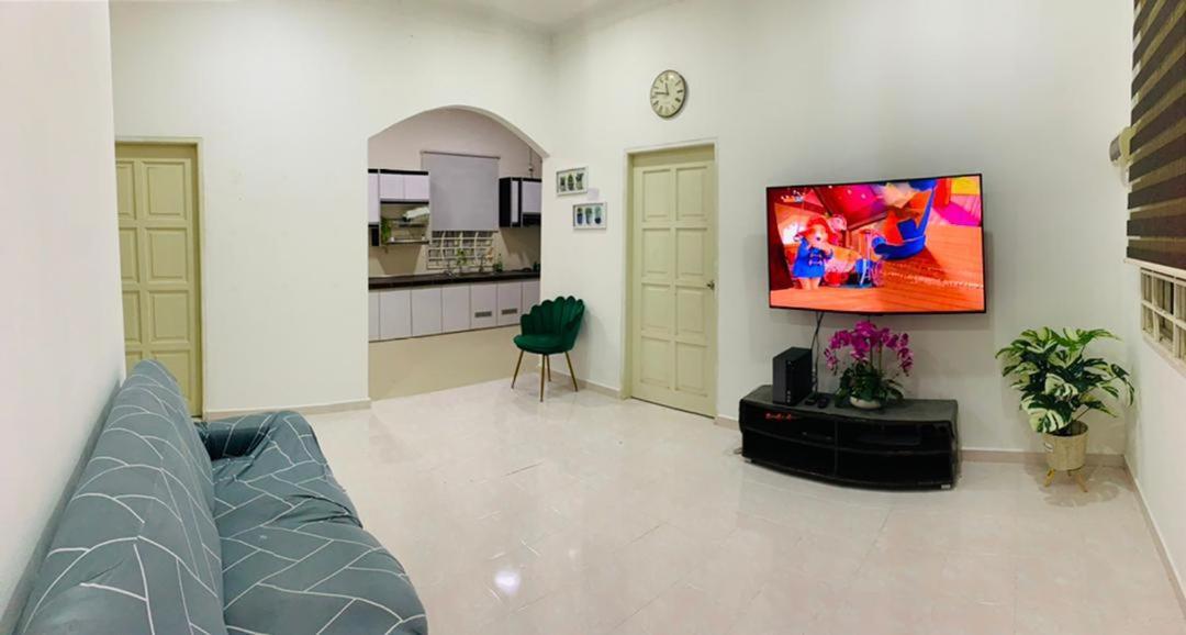 Nurul Amin Guest House Pantai Cahaya Bulan Kota Bharu Dış mekan fotoğraf