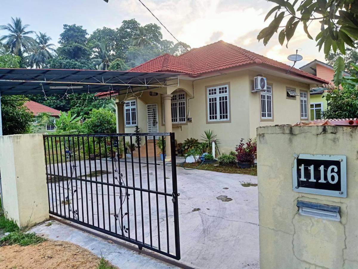 Nurul Amin Guest House Pantai Cahaya Bulan Kota Bharu Dış mekan fotoğraf